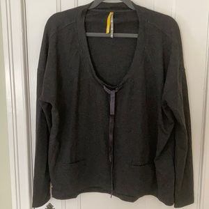 ⭐️ 3/$20 ⭐️ Lole lounge top